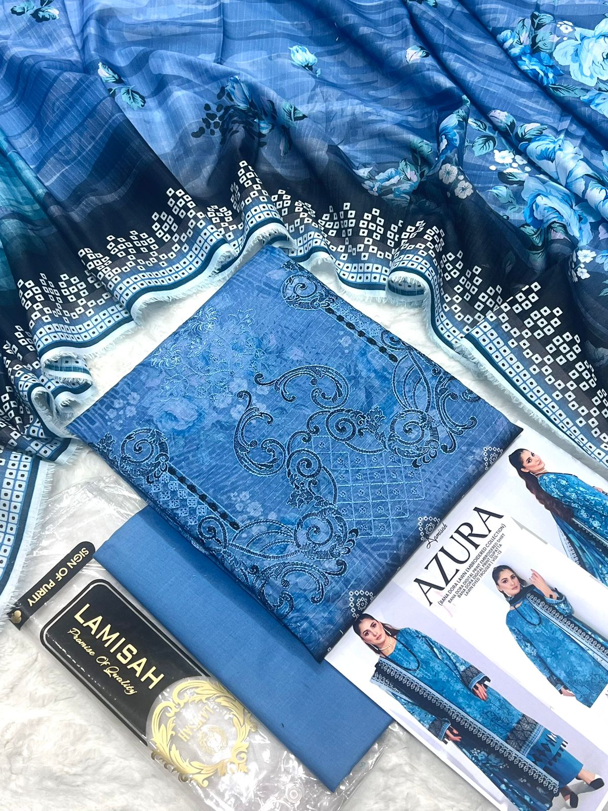 Azura Printed 3 Piece Premium Lawn Suit – Bana Dora Digital Collection
