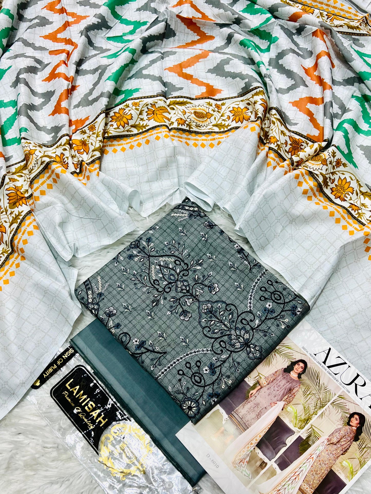 Azura Printed 3 Piece Premium Lawn Suit – Bana Dora Digital Collection